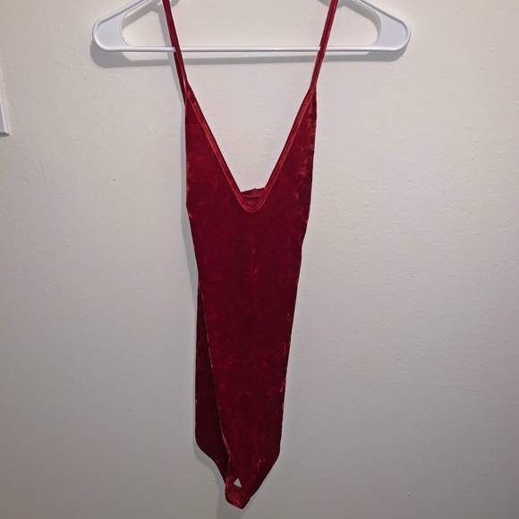 Forever 21 Crushed Velvet Wine Red Bodysuit - Picture 3 of 5